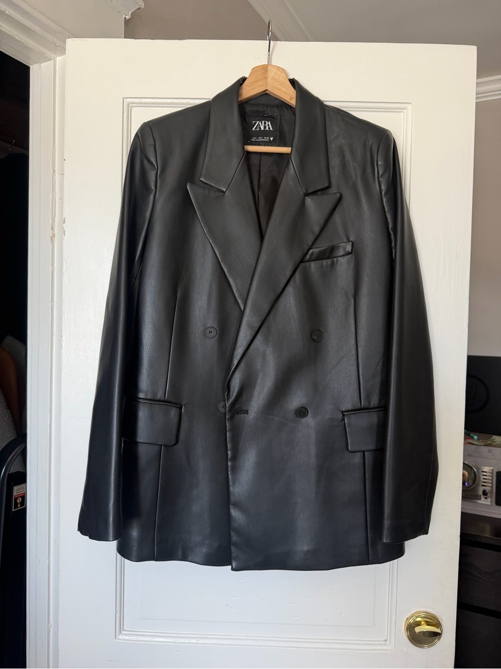 ZARA BLACK LEATHER BLAZER